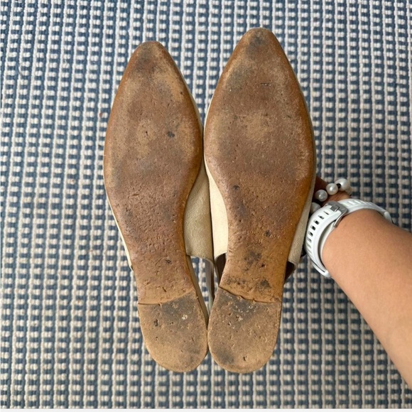 Everlane pointed toe sling back flats - women’s size 8 in cream suede - Picture 6 of 6